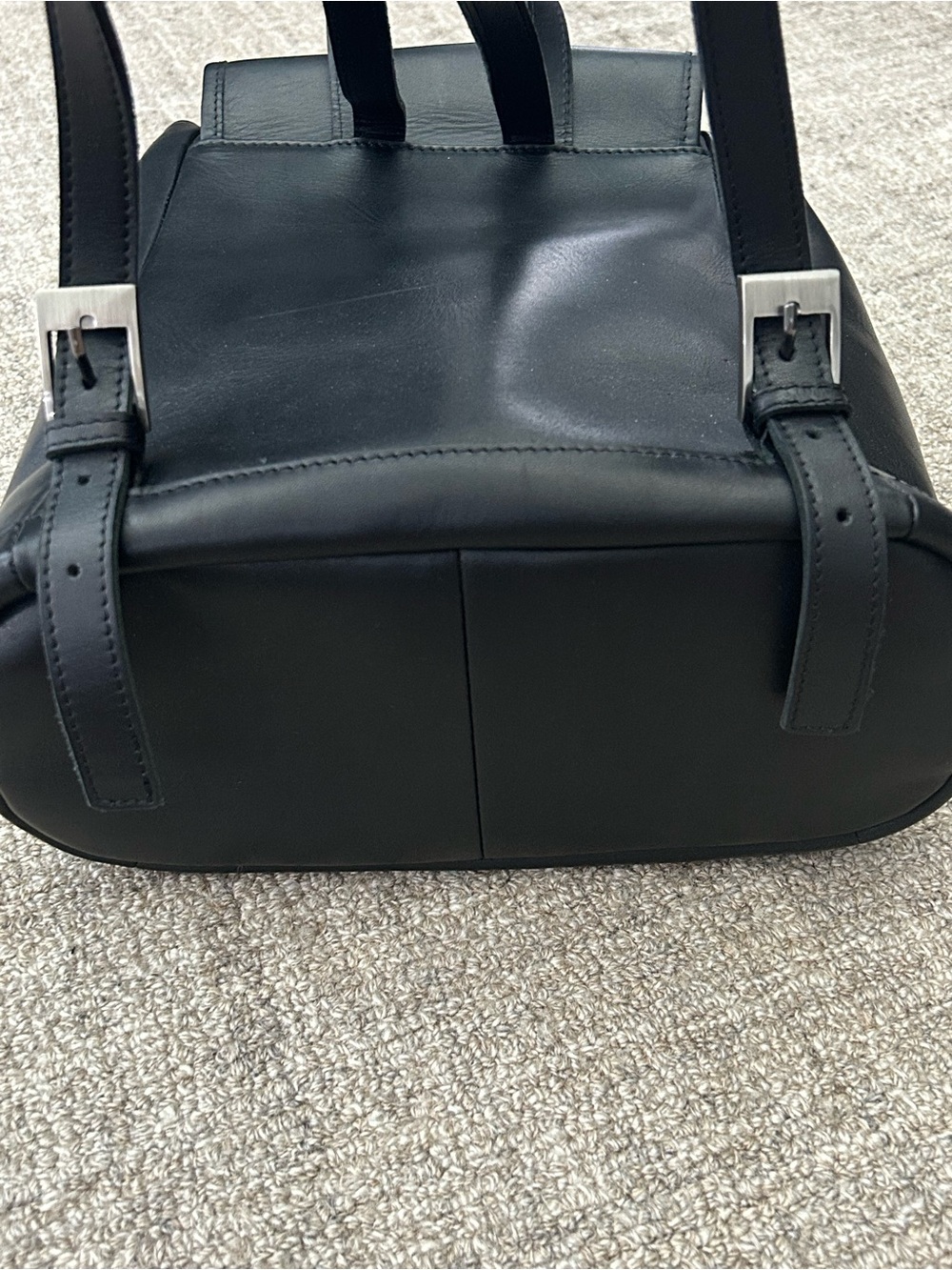 L.L. Bean Vintage Black Leather Backpack - Excellent Condition - Picture 5 of 7